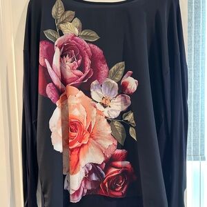 Chicos Floral Print Navy Top. Size 3.